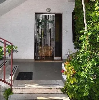 In With Terrace, Air Conditioning, Wifi 654-4 Lejlighed Sukošan